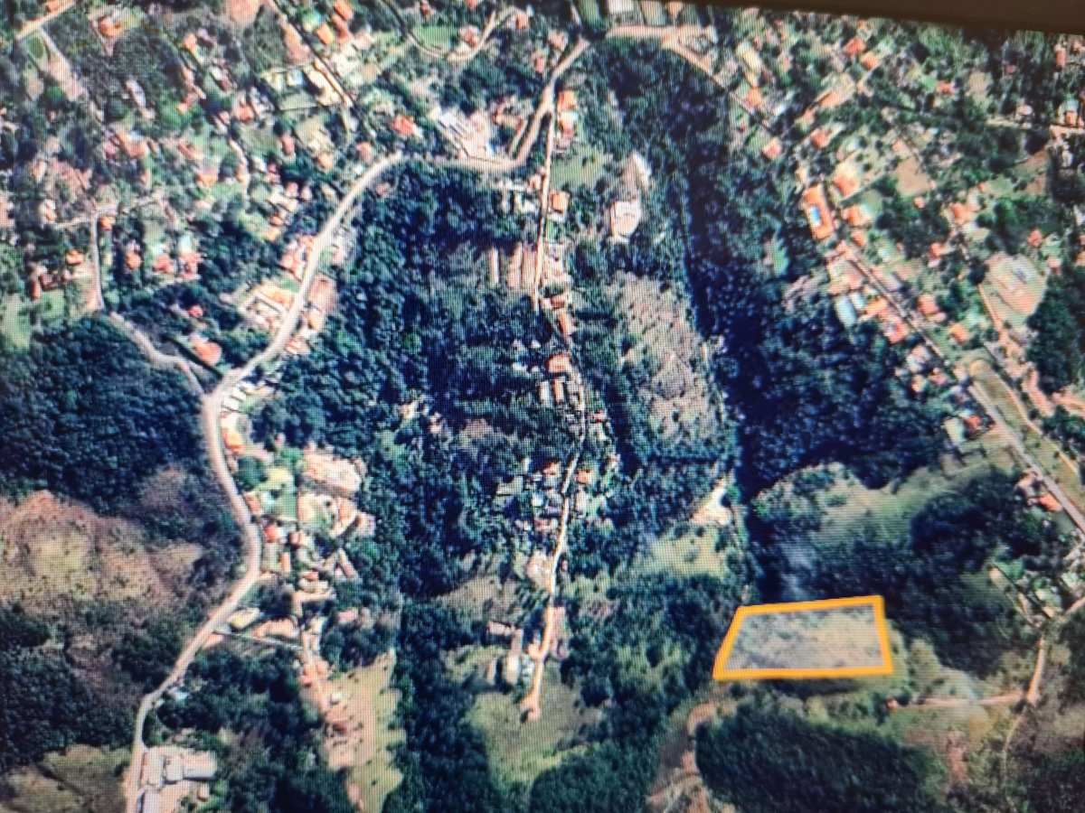 20715m2 em Chácaras Campo Limpo (Estância Figueira Branca)